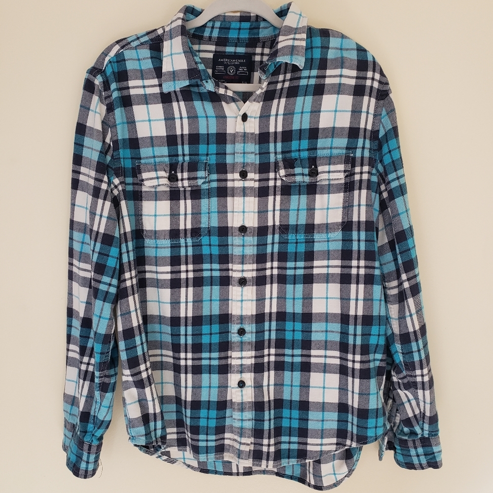 American Eagle Blue and White Button Down Flannel